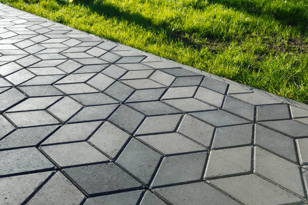 Best Local Driveway Pavers  in Smithers, WV